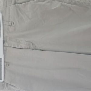 Wimens Gap Khaki Gurlfriend Chino Pant.Size 6.
